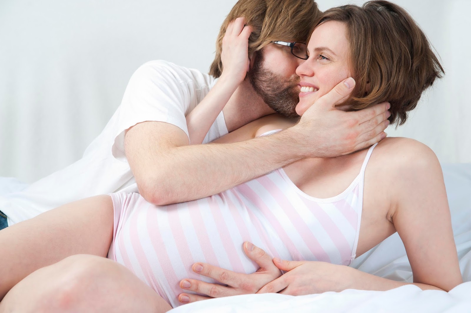 Можно ли заниматься сексом во время беременности: выясняем правду