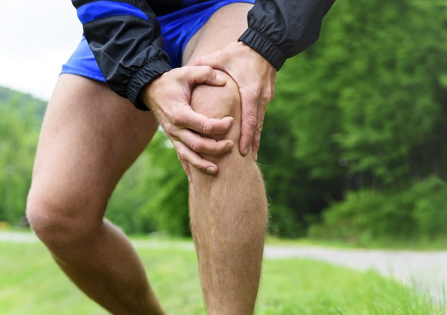 Опасность бодибилдинга: боли в коленях